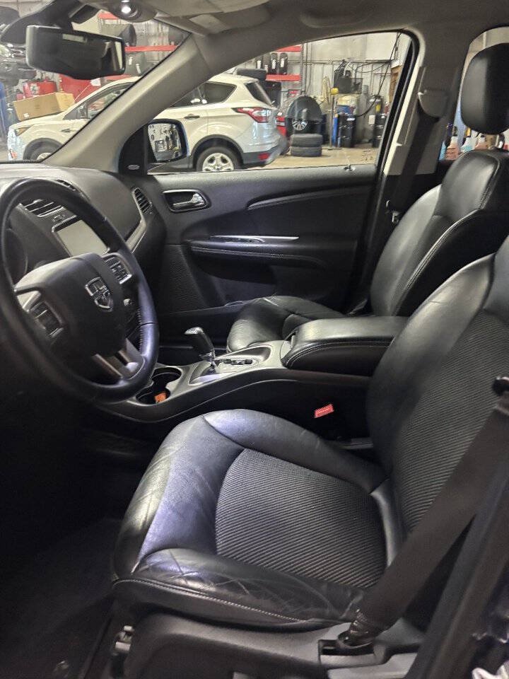 Used 2018 Dodge Journey Crossroad w/ Popular Equipment Group AWD/4WD image 6