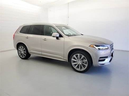 Used 2023 Volvo XC90 B6 Plus w/ Protection Package Premier image 4