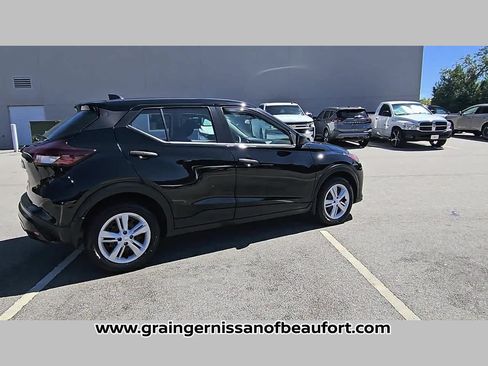 Used 2023 Nissan Kicks S FWD image 33