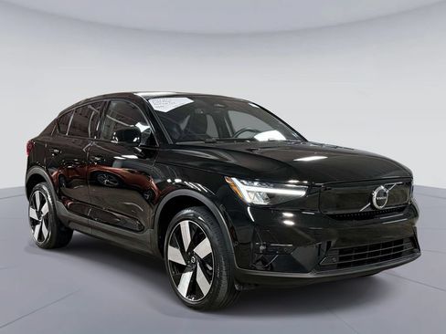 Used 2023 Volvo C40 P8 Recharge Plus w/ Climate Package AWD/4WD image 9