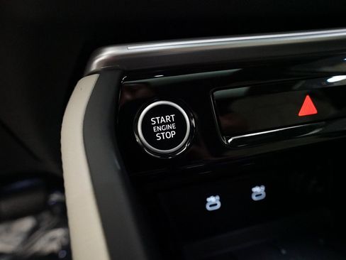 New 2025 Audi Q5 2.0T Premium Plus image 32