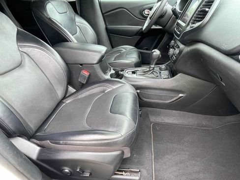 Used 2023 Jeep Cherokee Altitude Lux image 26