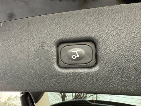 Used 2023 Lincoln Nautilus Reserve w/ Equipment Group 201A image 35