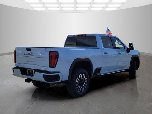 New 2026 GMC Sierra 2500 Denali Ultimate w/ Max Trailering Package image 4