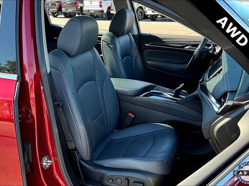 Used 2021 Buick Enclave Premium image 29