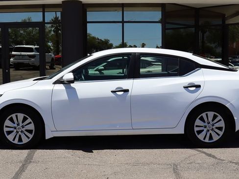 Used 2024 Nissan Sentra S FWD image 8