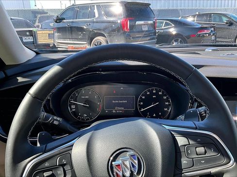 Used 2023 Buick Envision Preferred image 18