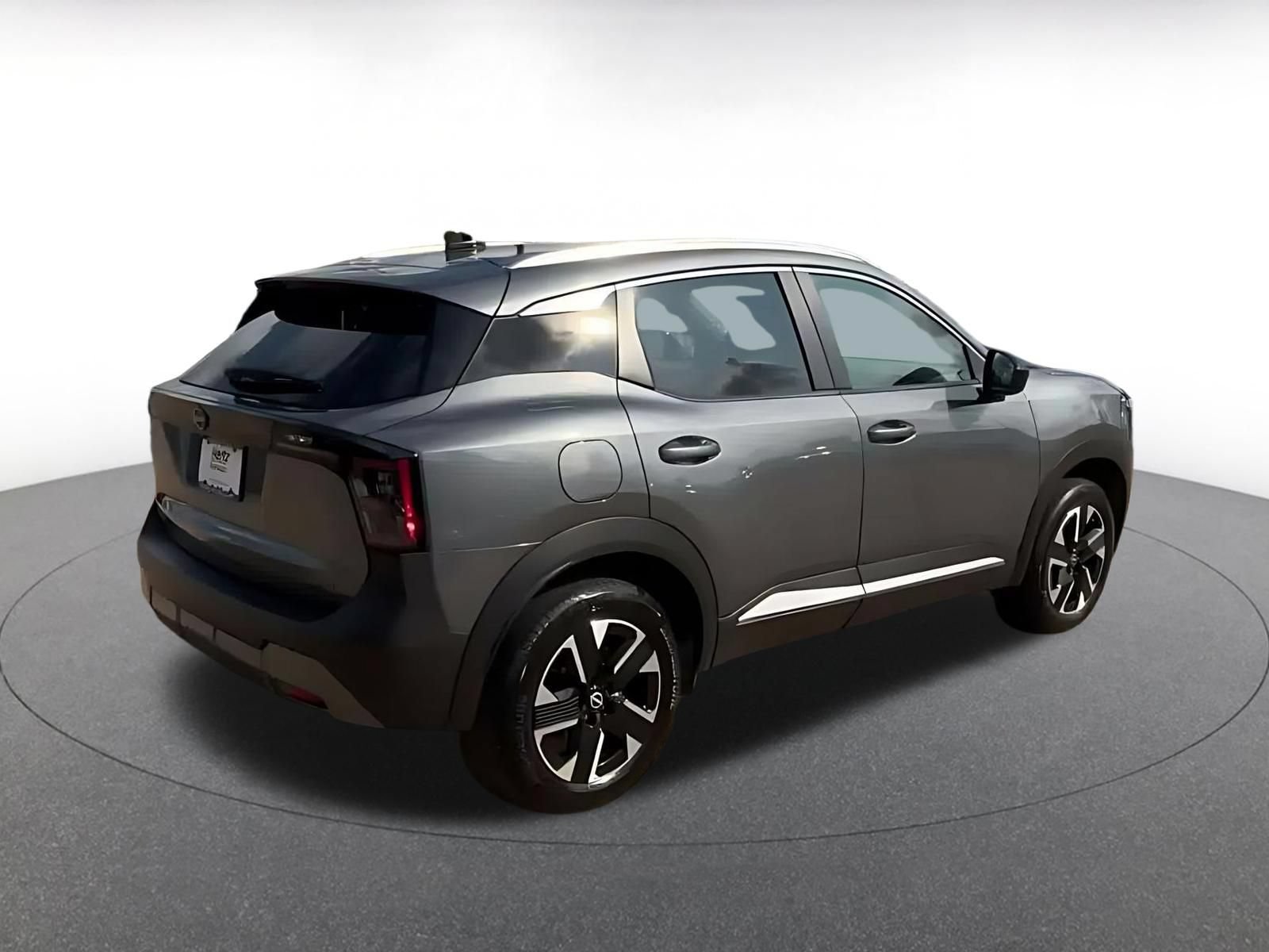 Used 2026 Nissan Kicks SV w/ Cold Weather Package AWD/4WD image 13