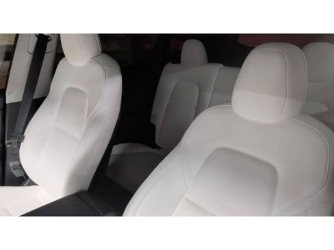 Used 2023 Tesla Model Y Performance AWD/4WD image 5