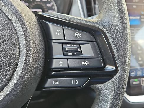 Used 2025 Subaru Crosstrek 2.5i Premium AWD/4WD image 22
