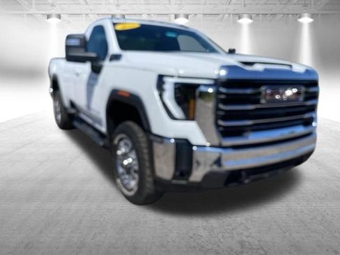 Used 2025 GMC Sierra 2500 SLE w/ SLE Convenience Package AWD/4WD image 2