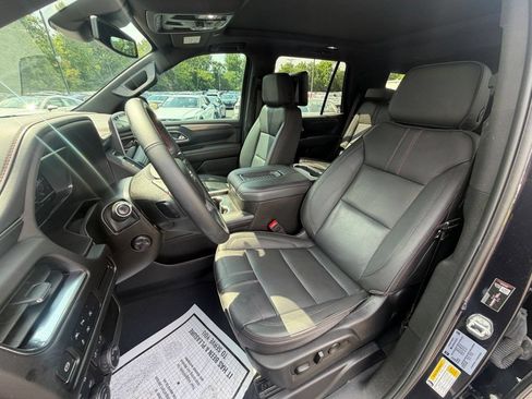Used 2024 Chevrolet Tahoe RST w/ Luxury Package AWD/4WD image 13