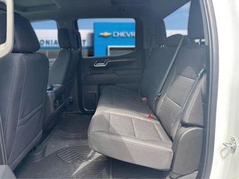 Used 2025 Chevrolet Silverado 1500 LT Trail Boss AWD/4WD image 23