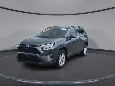 Certified 2021 Toyota RAV4 XLE FWD image 4