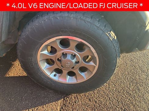 Used 2013 Toyota FJ Cruiser 4WD image 4