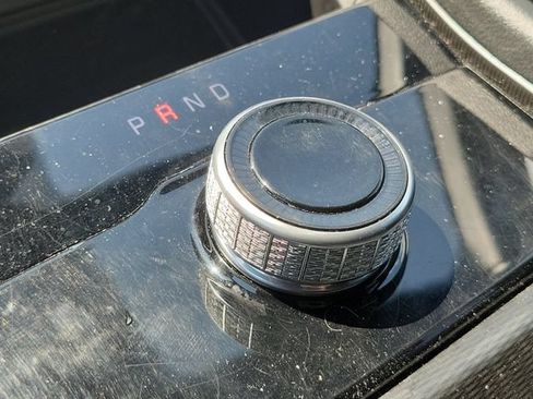 Used 2023 Jeep Grand Cherokee Altitude RWD image 30