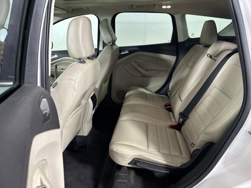 Used 2019 Ford Escape SEL image 25