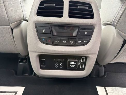 Used 2019 Honda Pilot Elite image 30