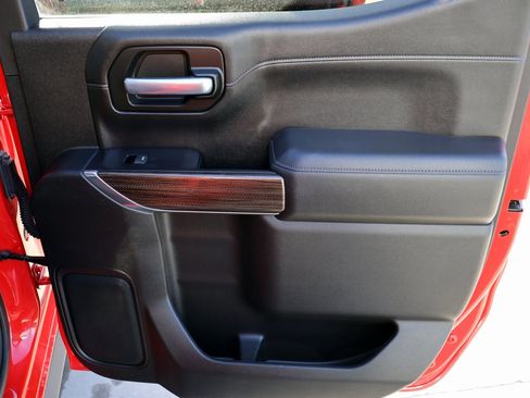 Used 2021 Chevrolet Silverado 1500 RST image 16