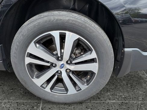 Used 2018 Subaru Outback 2.5i Limited AWD/4WD image 10