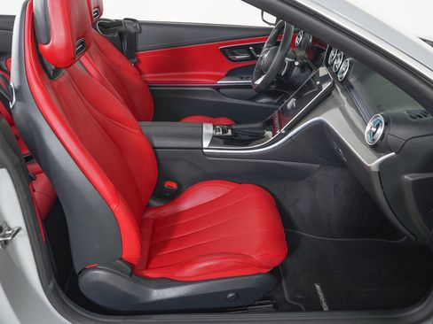 Used 2024 Mercedes-Benz CLE 300 4MATIC Cabriolet image 13