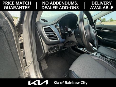 Used 2023 Kia Seltos S FWD image 12