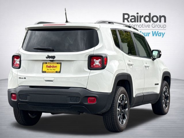 Used 2023 Jeep Renegade Latitude AWD/4WD image 5