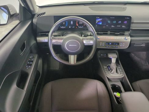 Used 2025 Hyundai Kona SEL FWD image 19