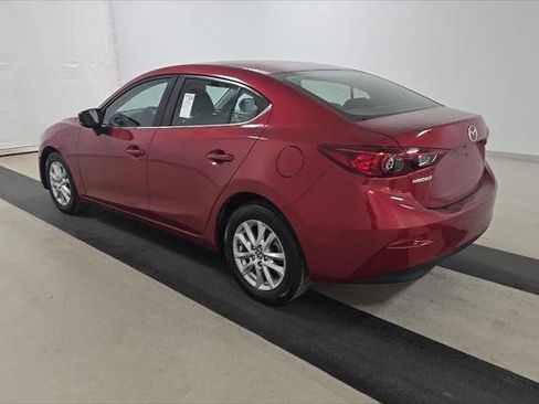 Used 2018 MAZDA MAZDA3 Sport w/ Preferred Equipment Package FWD image 6