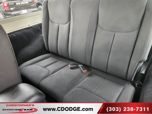 Used 2017 Jeep Wrangler Sport image 11