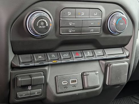 Used 2026 Chevrolet Silverado 1500 Custom w/ LPO, Dark Essentials Package RWD image 18