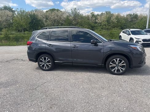 Certified 2023 Subaru Forester Limited AWD/4WD image 5