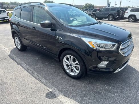 Used 2019 Ford Escape SEL FWD image 4
