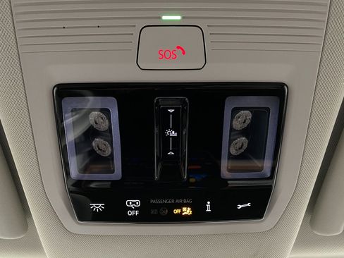 New 2025 Volkswagen ID. Buzz 1st Edition image 24