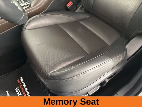 Used 2023 MAZDA CX-30 AWD 2.5 S w/ Premium Package image 12