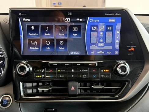 Used 2021 Toyota Highlander Limited AWD/4WD image 15