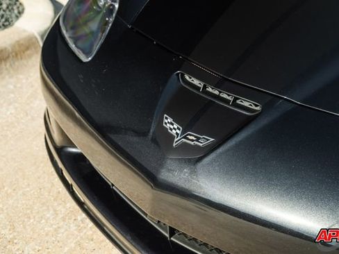 Used 2012 Chevrolet Corvette Z06 w/ 3LZ Preferred Equipment Group image 19