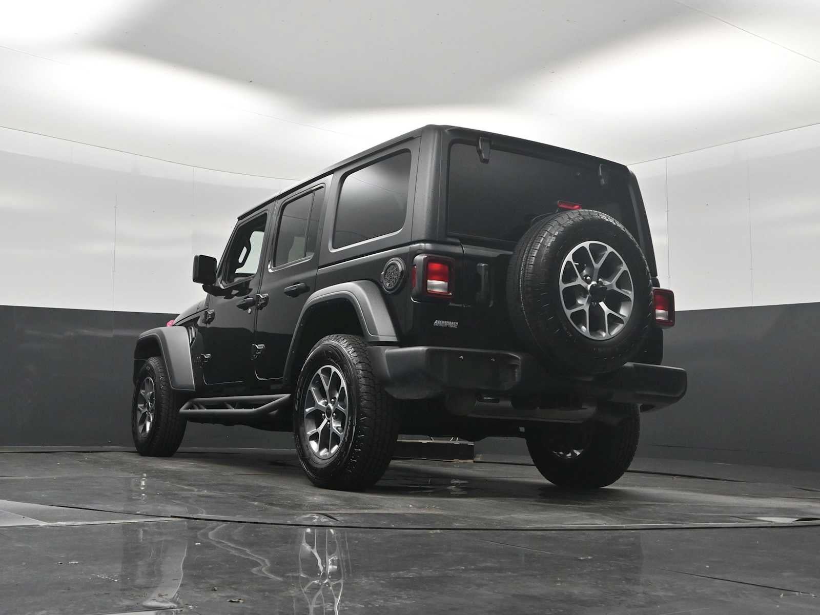 Used 2024 Jeep Wrangler Unlimited Sport AWD/4WD image 22