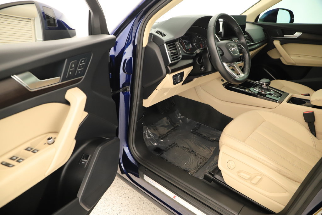 Certified 2023 Audi Q5 2.0T Premium w/ Convenience Package AWD/4WD image 14