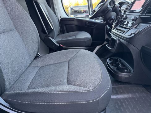 Used 2024 RAM ProMaster 2500 w/ Safety Group image 8