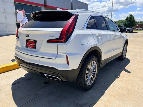Used 2024 Cadillac XT4 Premium Luxury w/ Active Safety Package AWD/4WD image 4
