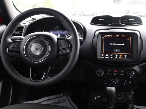 Used 2021 Jeep Renegade Latitude w/ Luxury Group II AWD/4WD image 23
