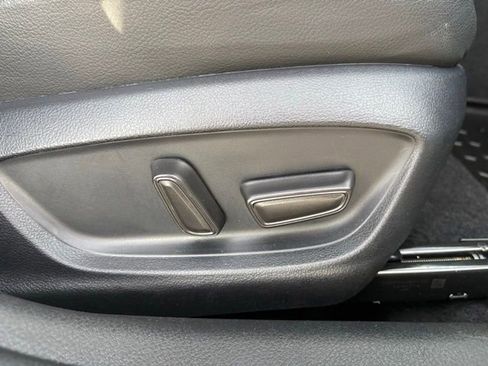 Used 2023 Toyota Camry XSE image 27