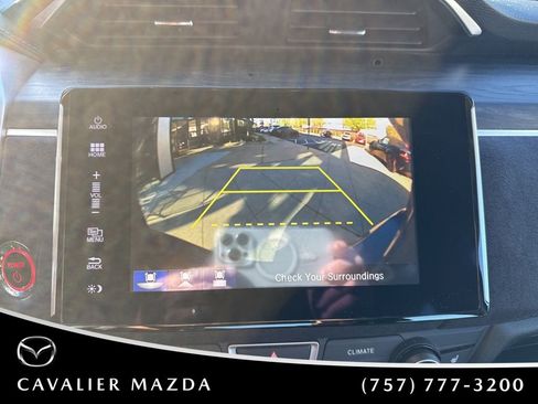 Used 2021 Honda Clarity Touring image 15