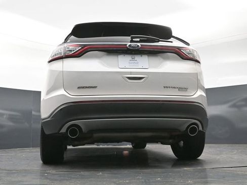 Used 2015 Ford Edge Titanium FWD image 38