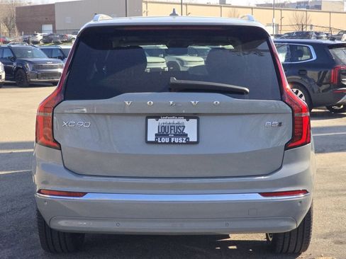Used 2025 Volvo XC90 B5 Plus w/ Protection Package image 14