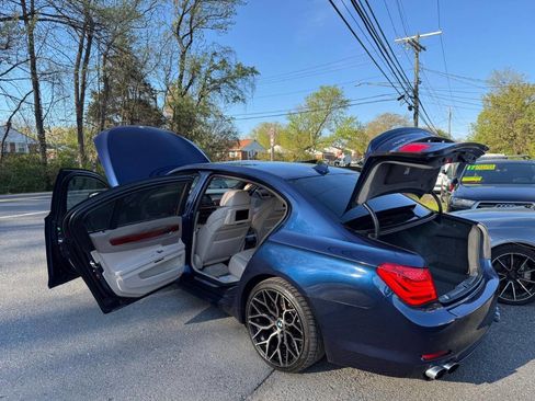 Used 2012 BMW ALPINA B7 xDrive LWB w/ Luxury Rear Seating Pkg image 12