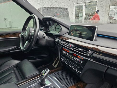 Used 2014 BMW X5 xDrive35i w/ M Sport image 16