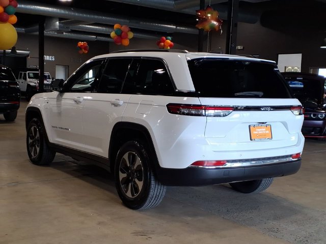 Used 2023 Jeep Grand Cherokee 4WD 4xe w/ Luxury Tech Group II image 8