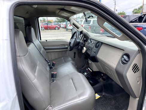 Used 2010 Ford F250 XLT image 26